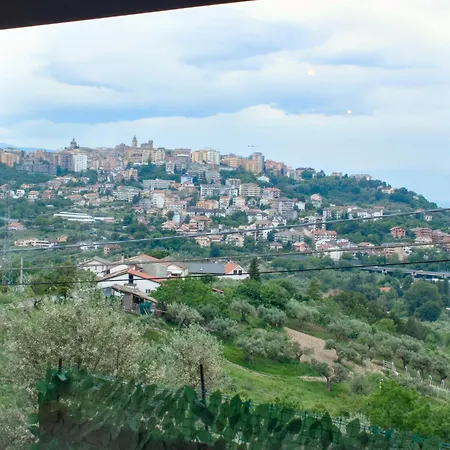 Oasi Di Pace In Abruzzo, Tra Mare E Monti * Chieti